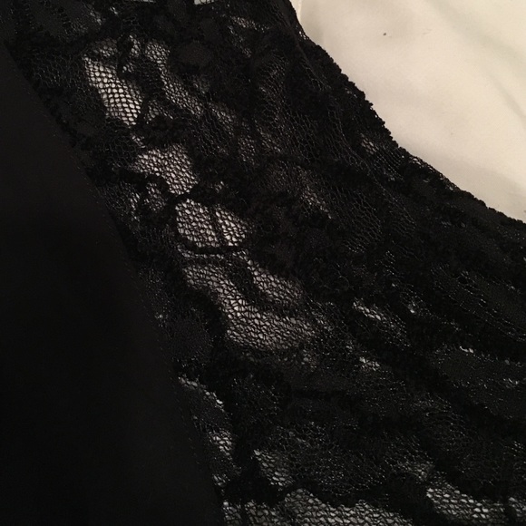 Black top w lace sleeves. Perfect 4 work or play! - Picture 3 of 3