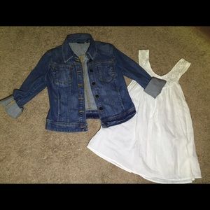 Long-sleeve denim jacket