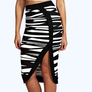 Boohoo Black and White Midi Skirt with thigh split