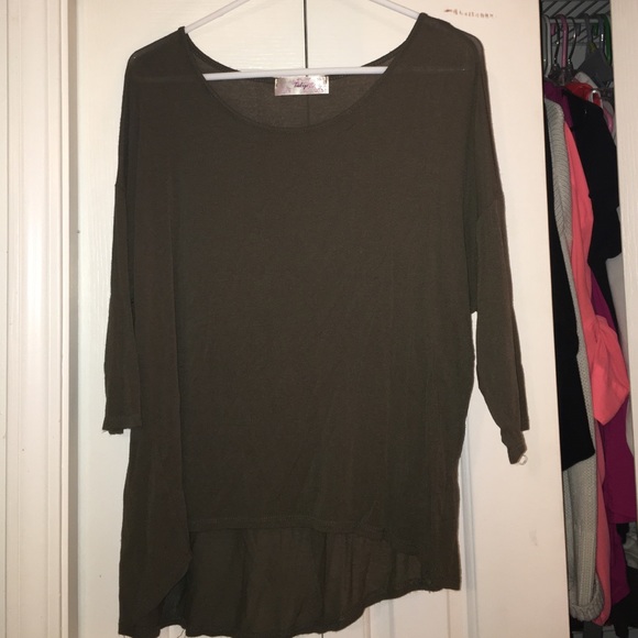 Hunter green high low 3/4 sleeve top - Picture 1 of 3