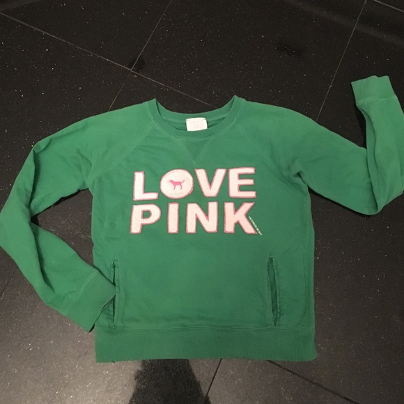 VS PINK sweatshirt with pockets