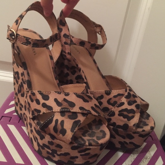 target cheetah wedges