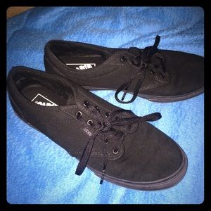 Back at it again with the BLACK VANS