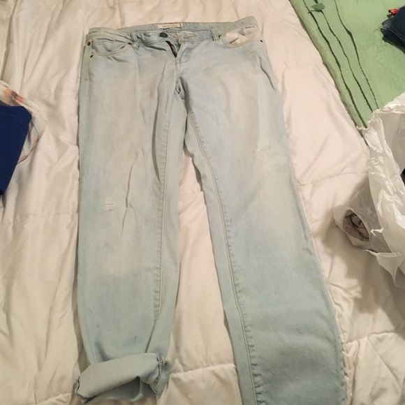 Super light faded jeans or cropped pants! - Picture 1 of 3