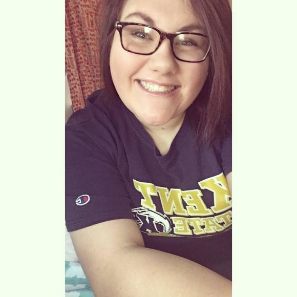 Meet your Posher, Kaleigh - Picture 1 of 1