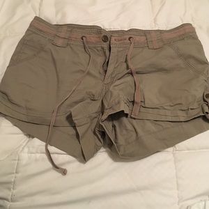 Forever 21 size 28 cargo shorts