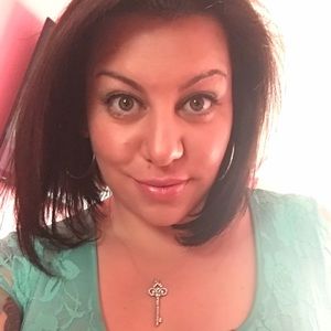 Meet your Posher, Shawna