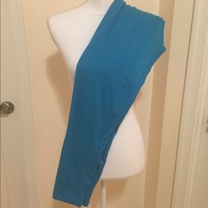 LulaRoe- Tall and Curvy Solid Teal Leggins