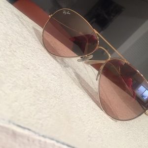 Ray ban aviator sunglasses