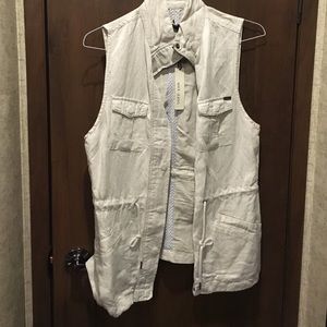 NEVER WORN MAX JEANS VEST