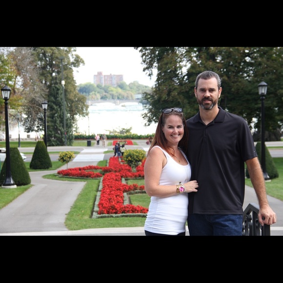 Meet your Posher, Monique - Picture 2 of 4