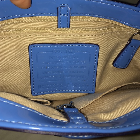 Coach mini bag💦 - Picture 3 of 4
