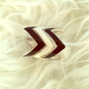 Chevron stackable Ring Set Black and White