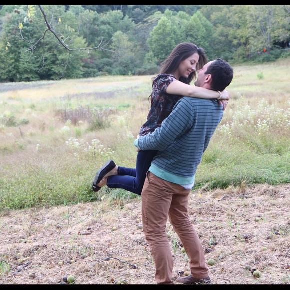 MEET YOUR BUYER/SELLER 🙋🏻 - Picture 2 of 4