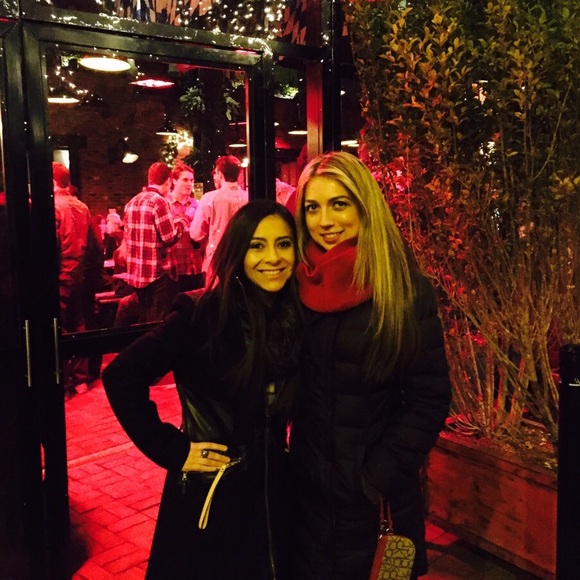 MEET YOUR BUYER/SELLER 🙋🏻 - Picture 3 of 4