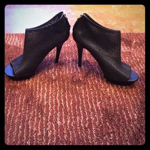 BCBG black leather mesh peep toe platform