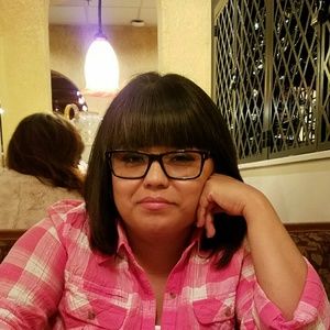 Meet your Posher, Catina