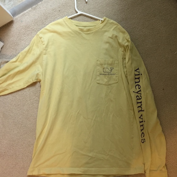Vineyard Vines Men's XS long sleeve shirt