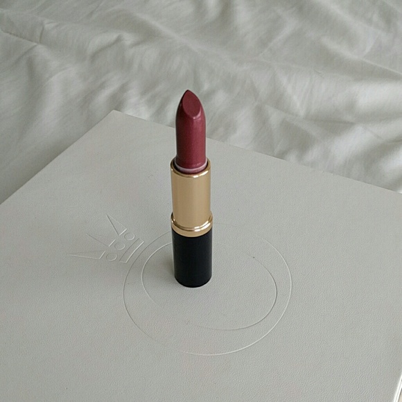 NWOT Estee Lauder Lipstick