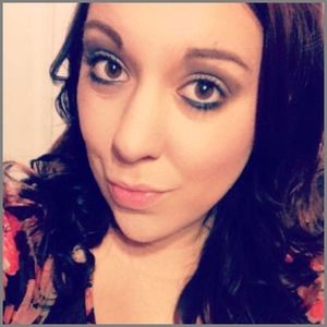 Meet your Posher, Christine