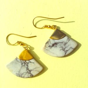 Stone Fan Earrings ❗️FREE w/ Bundle❗️