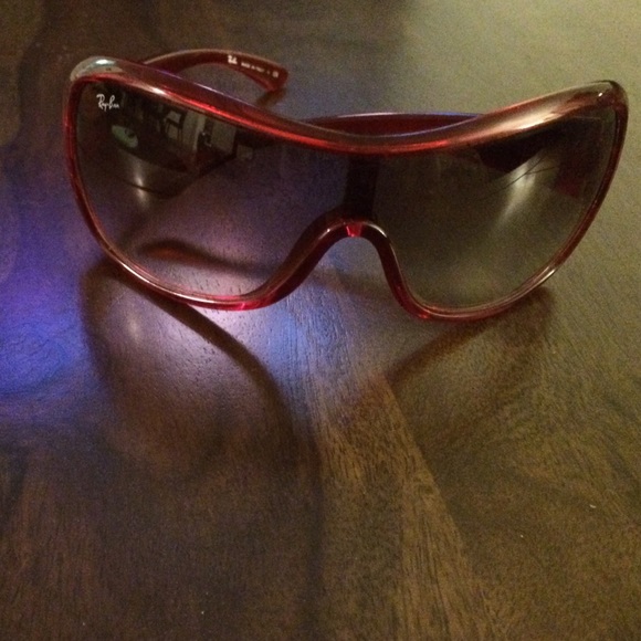 Ray Ban Wrap around sunglasses