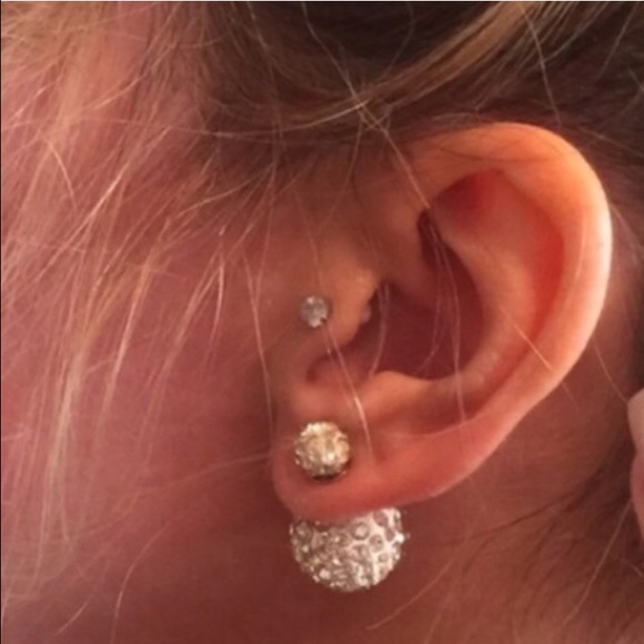 🍸2/$15 Double Fireball Double Side Earrings - Picture 3 of 5