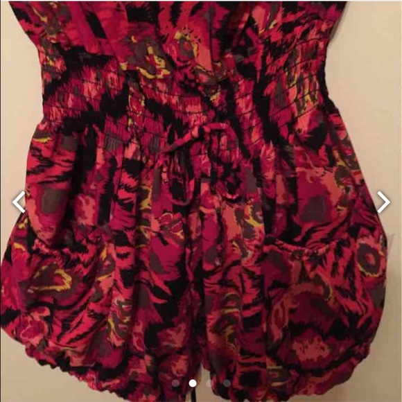 Romper 🚫SOLD🚫 - Picture 3 of 4