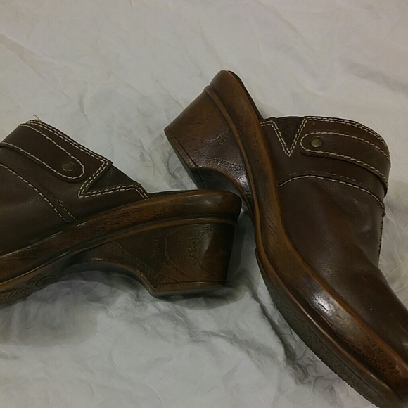 nickels shoes nickels nickels brown clogs slides mules from shannon s nickels shoes nickels nickels brown clogs slides mules from shannon s