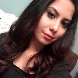 Meet your Posher, Farhana