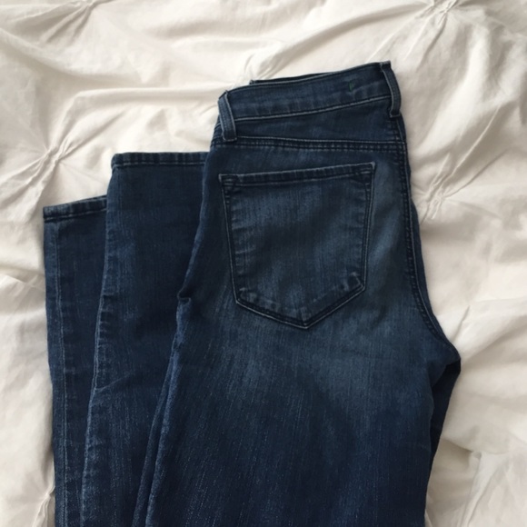 J BRAND denim leggings. Super skinny fit size 27 - Picture 2 of 4