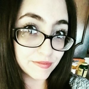 Meet your Posher, Debra