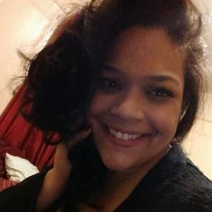 Meet your Posher, Claudia