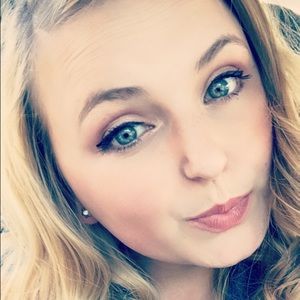 Meet your Posher, Lacey