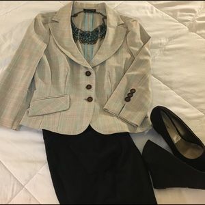 bebe 3/4 sleeve pinstriped Blazer