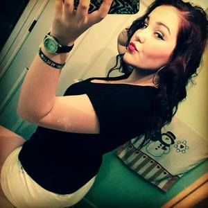 Meet your Posher, Lauren