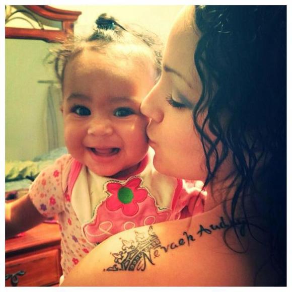 Meet your Posher, Beth - Picture 1 of 1