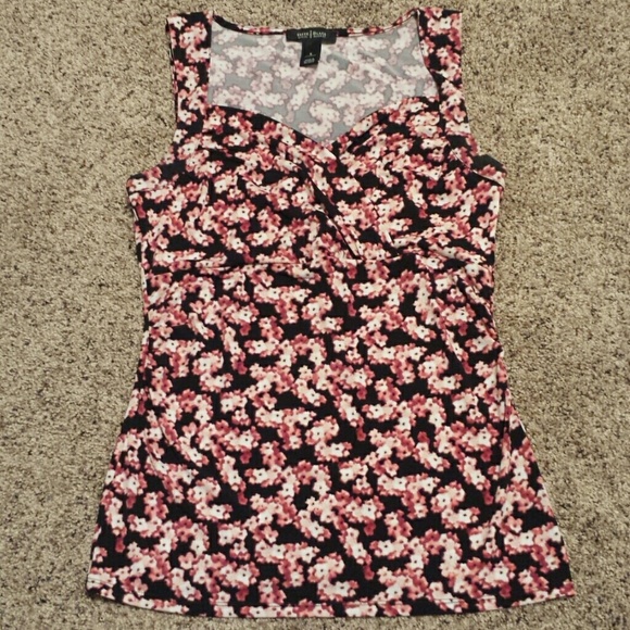 SOLD!! White House Black Market Floral Blouse - Picture 1 of 3