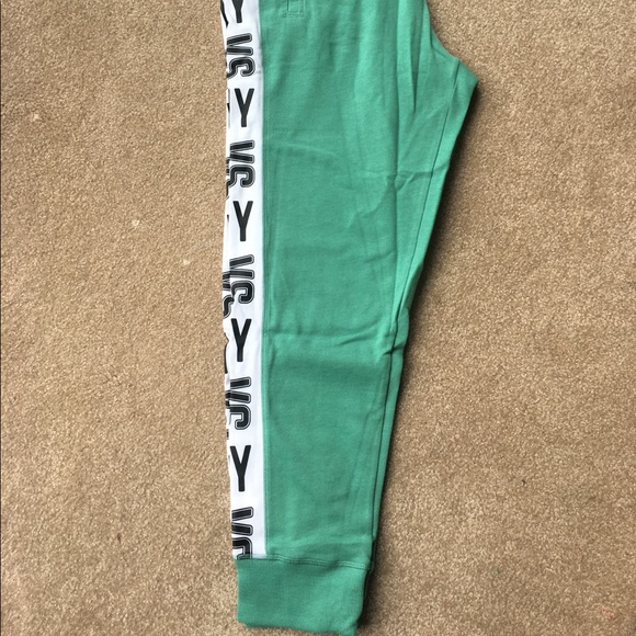 Large VS Jogger - New York VS - Picture 4 of 4