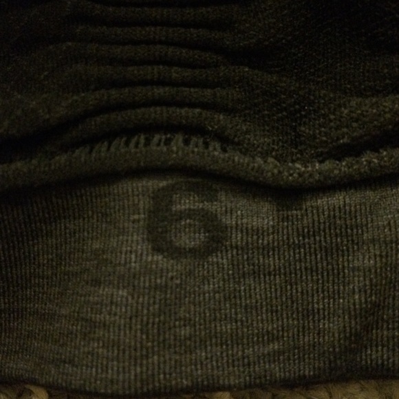 SOLD!!! In the flow crops - 6 - Picture 3 of 4