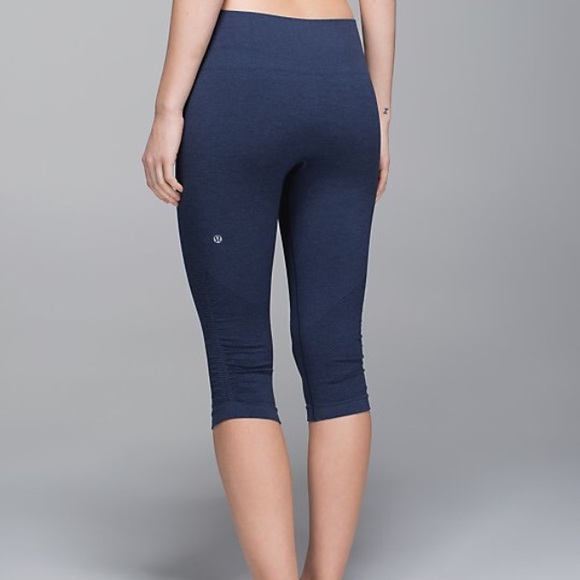 SOLD!!! In the flow crops - 6 - Picture 4 of 4