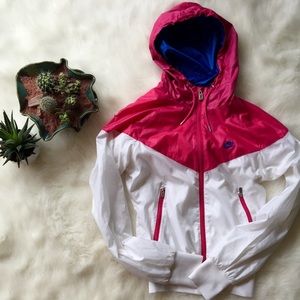 Nike lightweight jacket