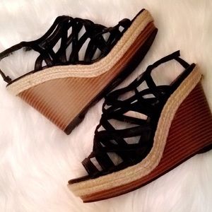 Simply Vera Wang Wedges