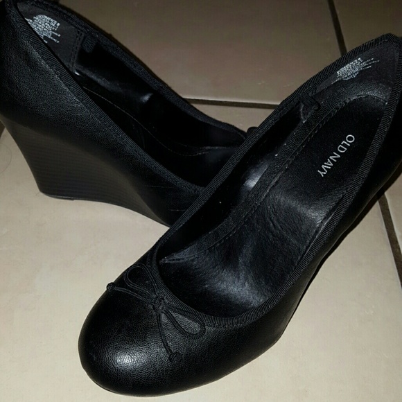 Black wedge ballet
