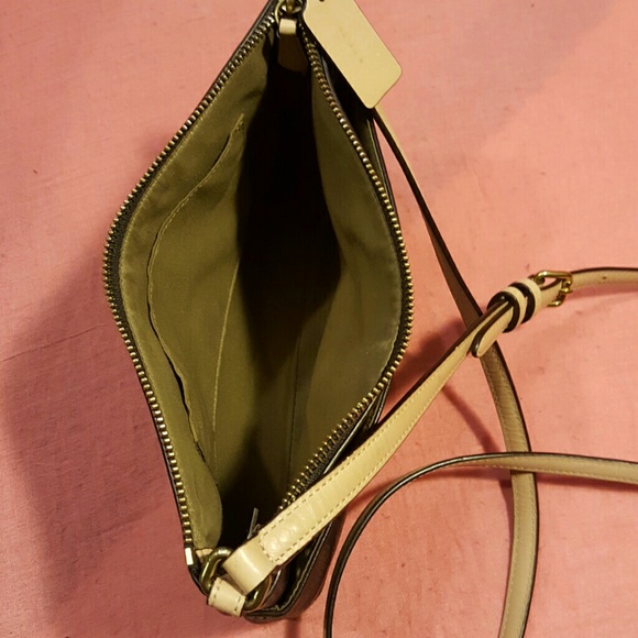 COACH CROSSBODY - Picture 3 of 4