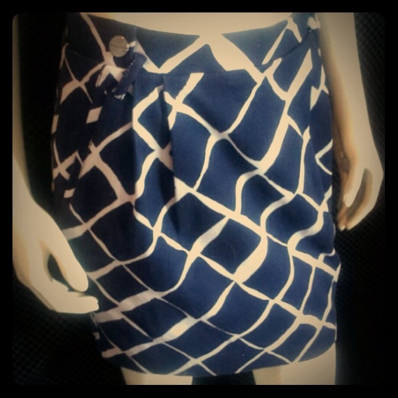 Club Monaco navy print skirt