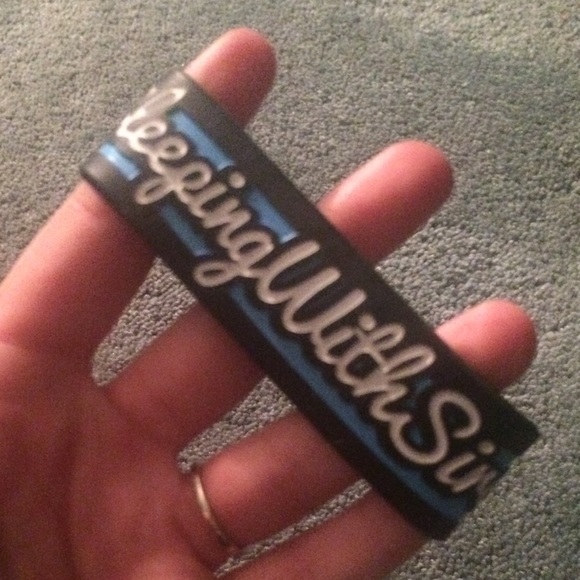 Pierce the veil, sleeping with sirens,  Tilly's