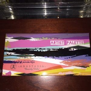 Artist palette by Anastasia Beverly Hills