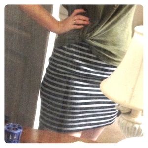 LOFT bodycon skirt striped