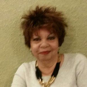 Meet your Posher, Beatriz